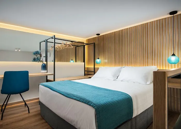 Deluxe Loft Suite